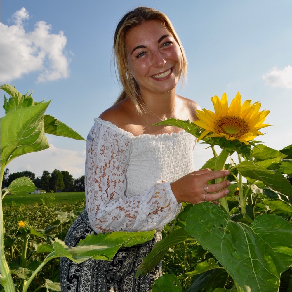 Meet your Posher, Bailey